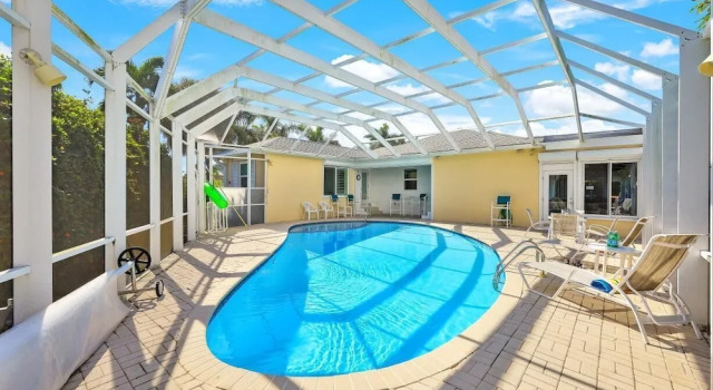 Коттедж 775 Willow Court