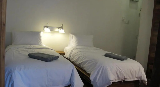 Номер Standard с балконом Ren I Tang Heritage Inn