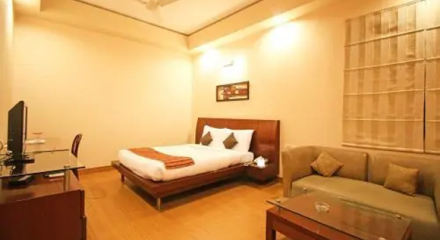 Ss Suites, Забронировать Отель Отели штата Харьяны с парковкой, Парковка