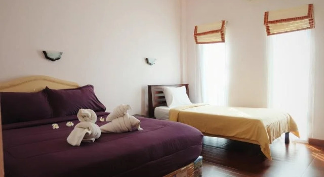 Reaun Araya Hotel, Rezervovat Hotel Hotely v Ubolratana s parkováním, Parkování