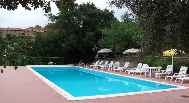 Provincial Holiday Home in Pacaino Umbria with Pool, Забронировать Отель Отели в центре Пачиано, в центре