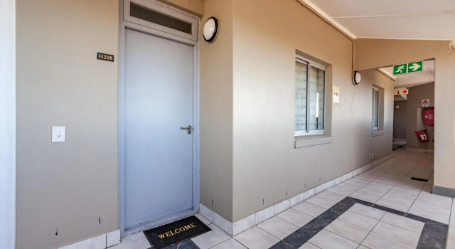 Luxury Private Beachfront 2 bedroom Dolphin Apartment, Blouberg, Cape Town, Забронировать Апартаменты/квартира Отели Cape Peninsula с бассейном, Бассейн