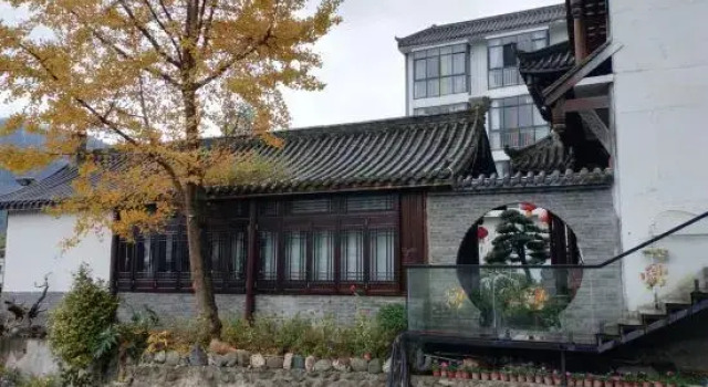 Wenchuan Qingxin Youshe Homestay, Varaa Hotelli Hotellit Sichuan pysäköinnillä, Pysäköinti