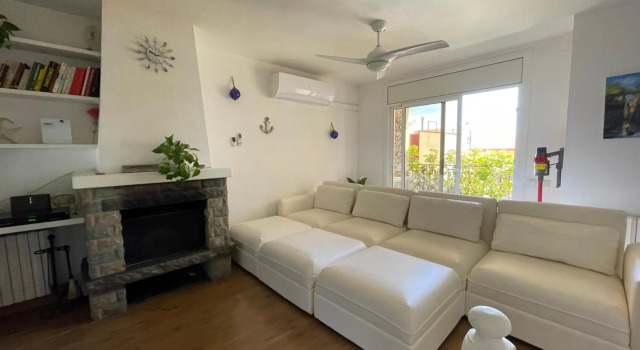 casa en Masnou junto a playa y tren, Prenota Hotel El Masnou Costa del Maresme