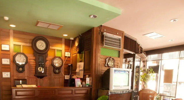 Cucumber Inn