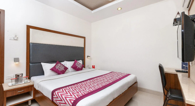 Collection O 683 Hotel Sri Chakra Inn, Забронировать Отель Отели штата Тамилнада с завтраком, Завтраки