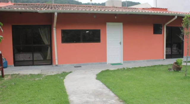 Коттедж с 2 комнатами Pousada Porto Paraiso, o seu Paraíso Escondido no Guarujá