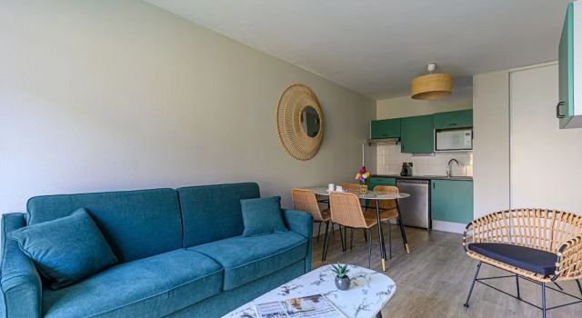 Апартаменты Comfort Appart Hôtel Le Liberté Vannes Centre-Ville