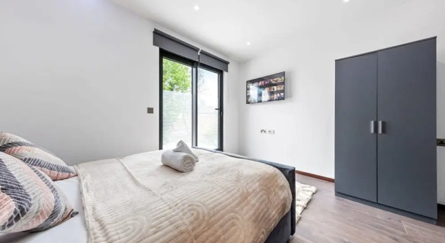 Serviced Luxury Studio Flat Golders Green Finchley