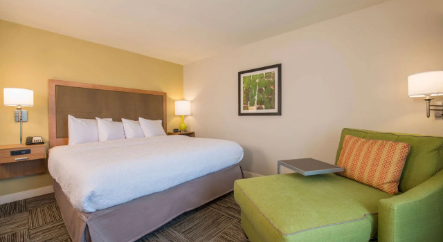 Двухместная студия Hampton Inn Waynesboro