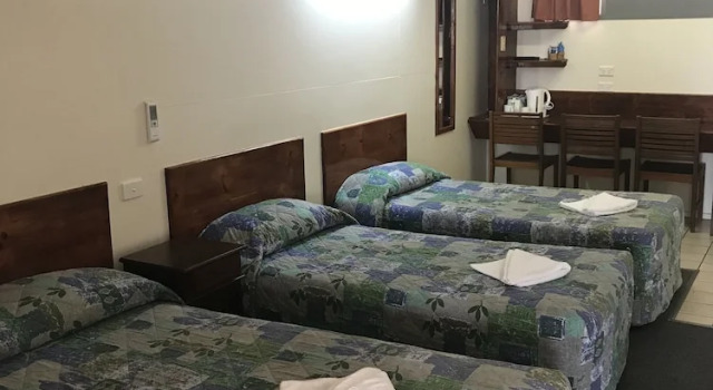 Четырёхместный номер Standard Blackall Coolibah Motel