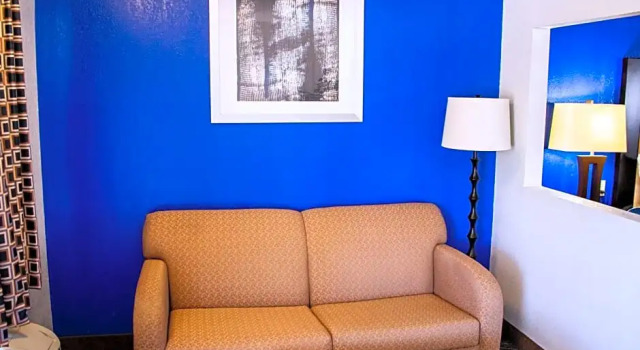 Двухместный люкс Blue Jay Inn & Suites