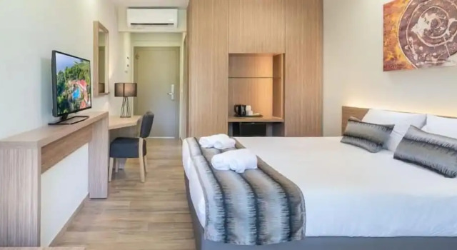 Двухместный номер Superior с балконом и с видом на сад Poseidon Hotel Sea Resort