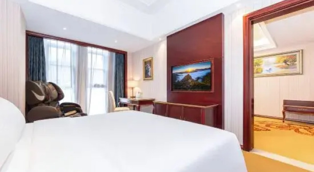 Люкс Vienna International Hotel Bazhong East Gate Branch