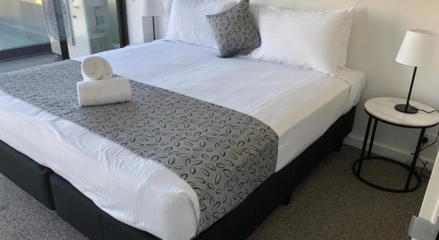 Апартаменты Q Squared Serviced Apartments