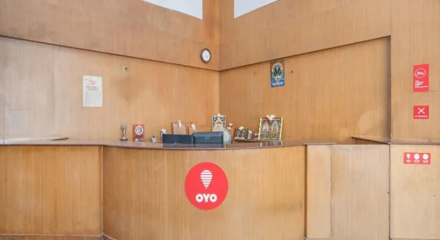 OYO 10885 Hotel Keerthana International