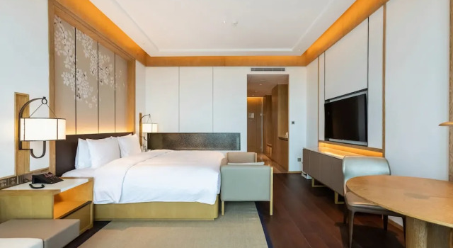 Двухместный номер Premium HUALUXE Suzhou Bay Hot Spring Resort by IHG