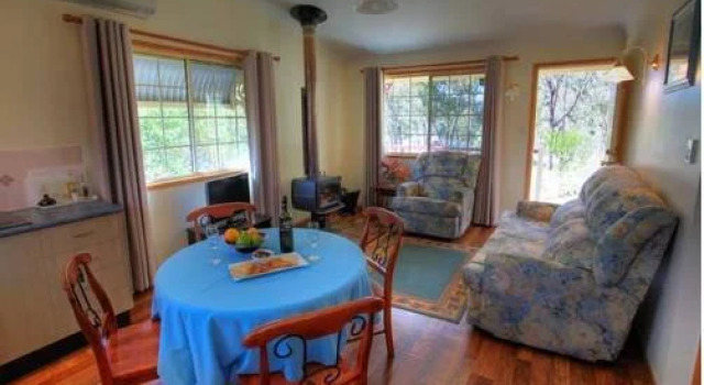 Accommodation Creek Cottages, Rezerwuj Hotel Hotele w Ballandean z parkingiem, Parking