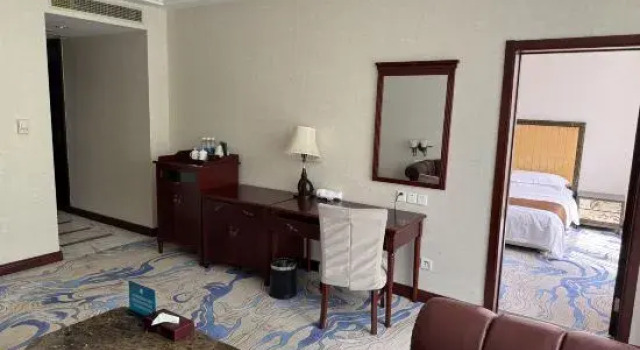 Biznes suite King & Queen Garden Hotel