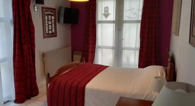 Номер Economy Brit Hotel Comtes De Champagne - Troyes Centre Historique