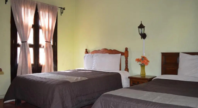 Hotel Dos Rios, Забронировать Отель Гуанахуато El Bajio, рядом с Аллея поцелуев