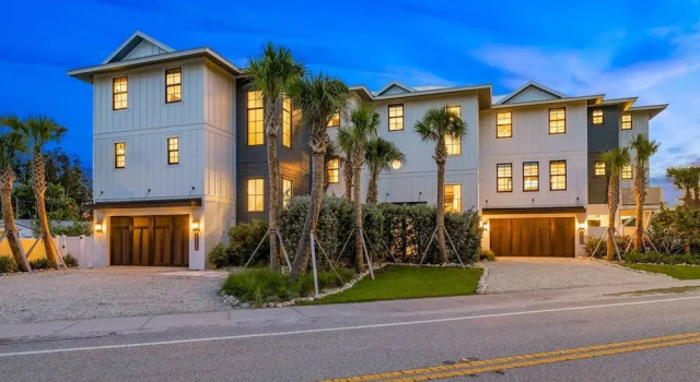 Crescent Beach House