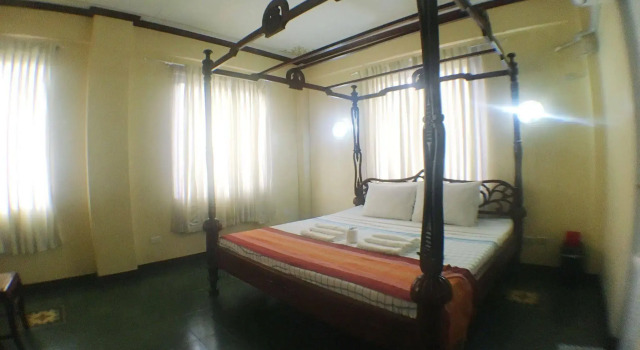 Casa Rica Hotel
