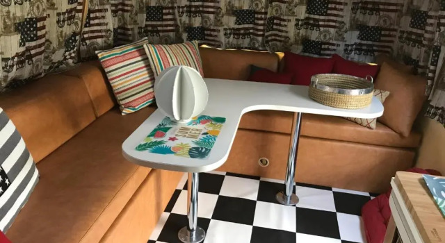 Номер Standard Escapades Lointaines