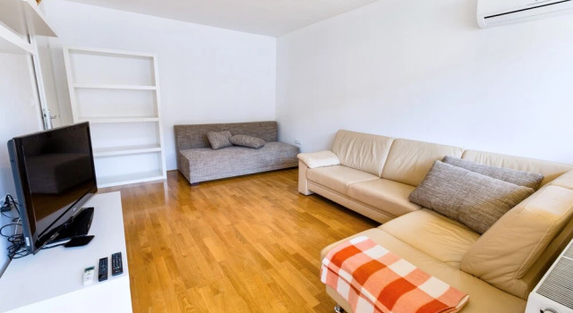 Apartment Panda 777