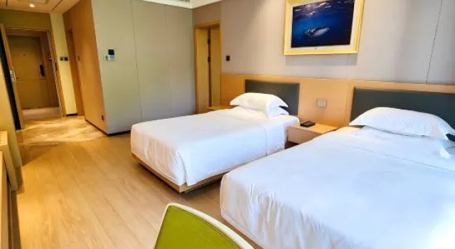 Семейный люкс Huandao Beach Hotel