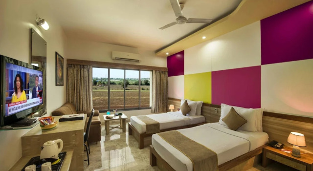 Номер Deluxe Lion Lords Inn Rajula