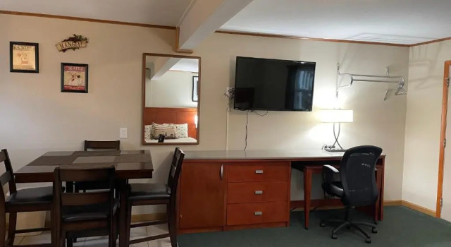 Hunters Friend Resort near Table Rock Lake, Забронировать Курортный отель Отели Table Rock Lake с парковкой, Парковка