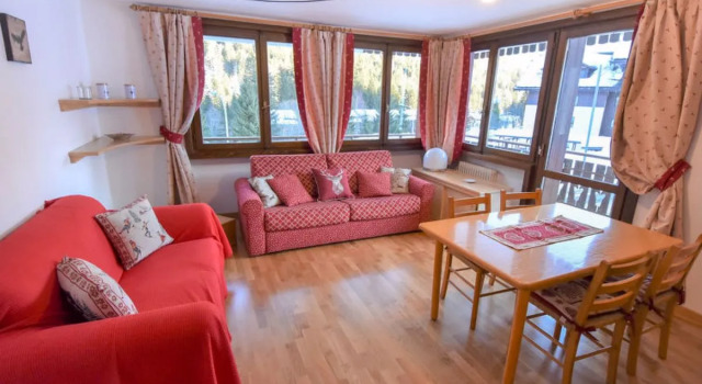 Frassan Apartment 17185