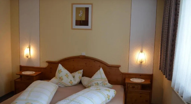 Gästehaus Wieshof, Prenota Hotel Hotel a Tirolo con parcheggio, Parcheggio