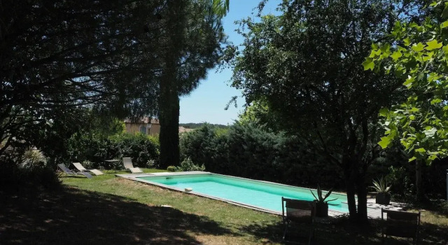 Cozy Vacation House With Pool, Vernegues, Varaa Lomakoti Vernegues Carros