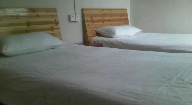Tengchong Hongxing Hostel, Prenota Ostello Tengchong Yunnan