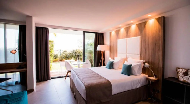Семейный номер Standard Hôtel La Plage 5 étoiles La Grande Motte