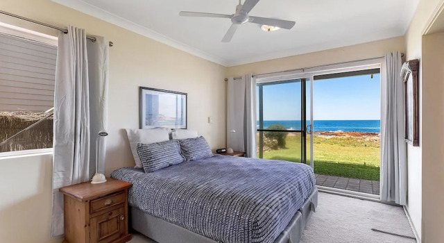 Birubi Beach getaway at Anna Bay, Забронировать Апартаменты/квартира Анна Бэй Port Stephens