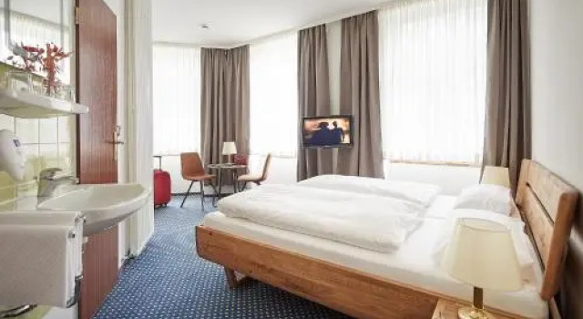 Hotel am Chlodwigplatz, Book Hotel Neustadt Süd Cologne