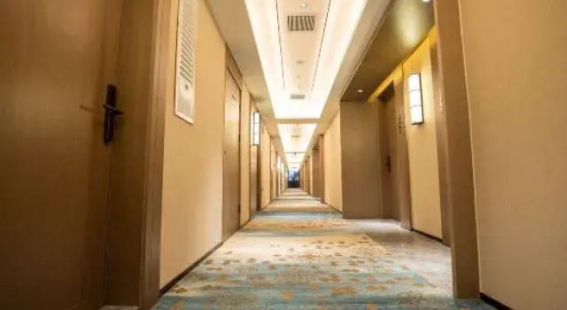 REX Hotel, Rezervovat Hotel Čeng-čou Henan