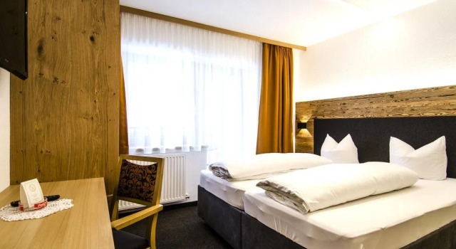 Hotel Garni Persutt, Prenota Hotel Ischgl Ischgl-Paznaun