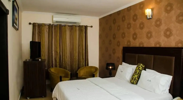 Люкс Luxury The Stonehouse Boutique Hotel