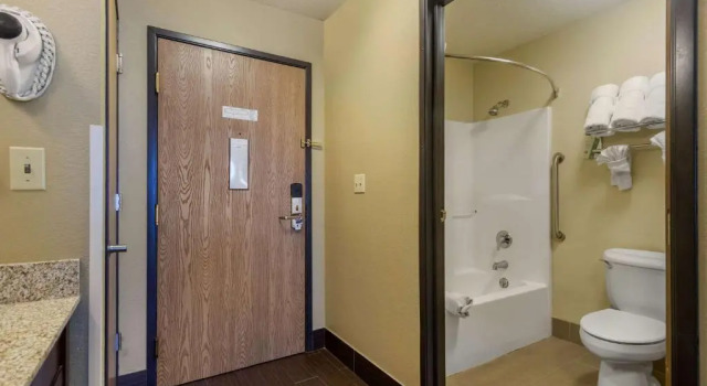 Номер Standard Comfort Inn & Suites Pittsburg KS