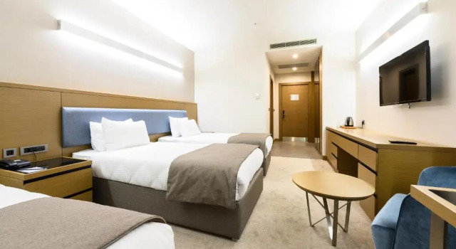 Трёхместный номер Deluxe Отель La Quinta by Wyndham Istanbul Gunesli