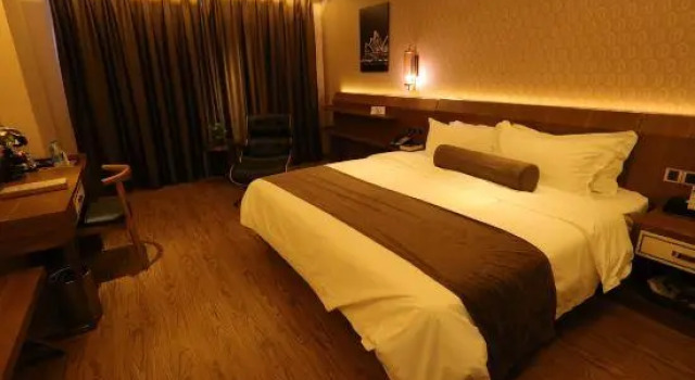 James Joyce Coffetel Hefei South High Speed Railway Station, Rezerwuj Hotel Hotele 3-gwiazdkowe w Hefei, 3*