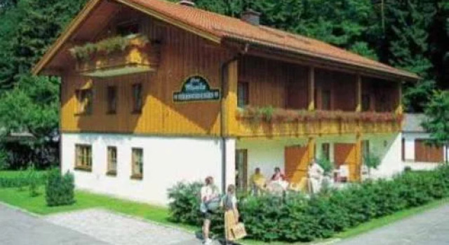Ferienwohnungen Haus Monika, Varaa Hotelli Hotellit Baijeri pysäköinnillä, Pysäköinti