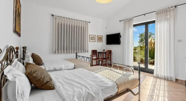Villa Maddalena, Book Villa Hotels in Selina with Parking, Parking