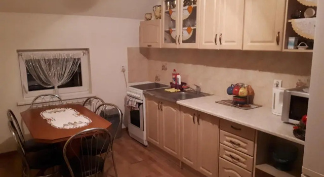 Четырёхместный номер Standard с балконом и с видом на горы Homestay Renata
