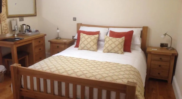 Номер Deluxe Pontyclerc Farm House Bed and Breakfast