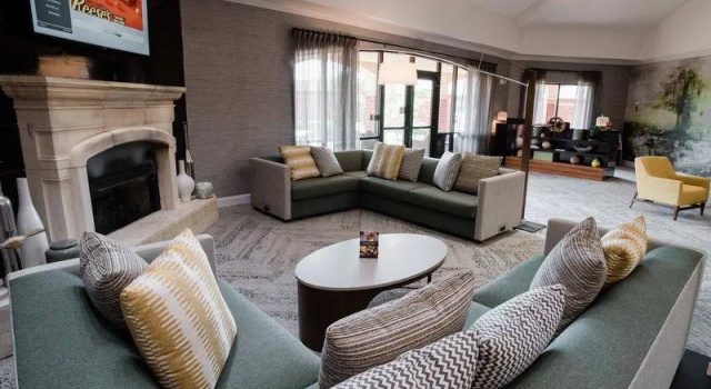 Четырёхместный номер Standard Courtyard by Marriott Hickory